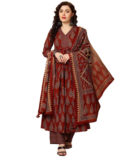 KLOSIA Women Printed Kurta and Pant Set with Dupatta